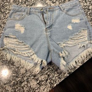 Light wash, Jean shorts